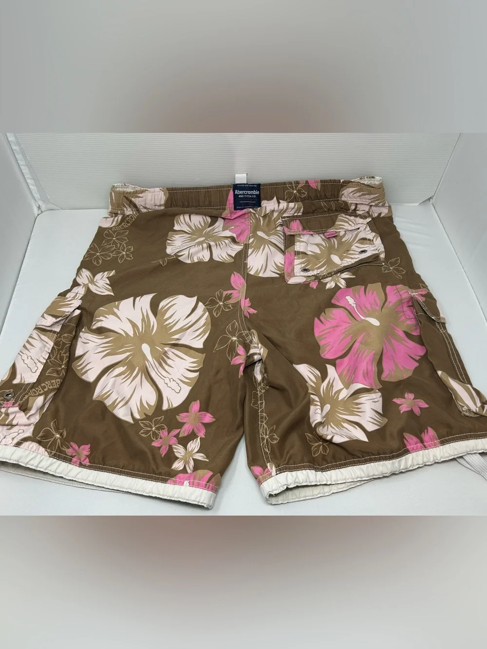Vintage Abercrombie & Fitch Tugger Shorts Brown Pink Floral Hawaiian 40W